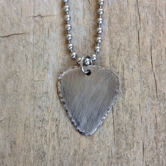 20 INCHES Hammered Edge Stainless Steel Guitar Pick Necklace - Picture 4 of 6